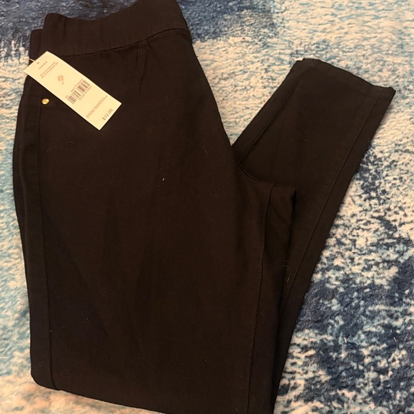 Just Be… Women's Black High Rise Button Denim Pants - Picture 3 of 4